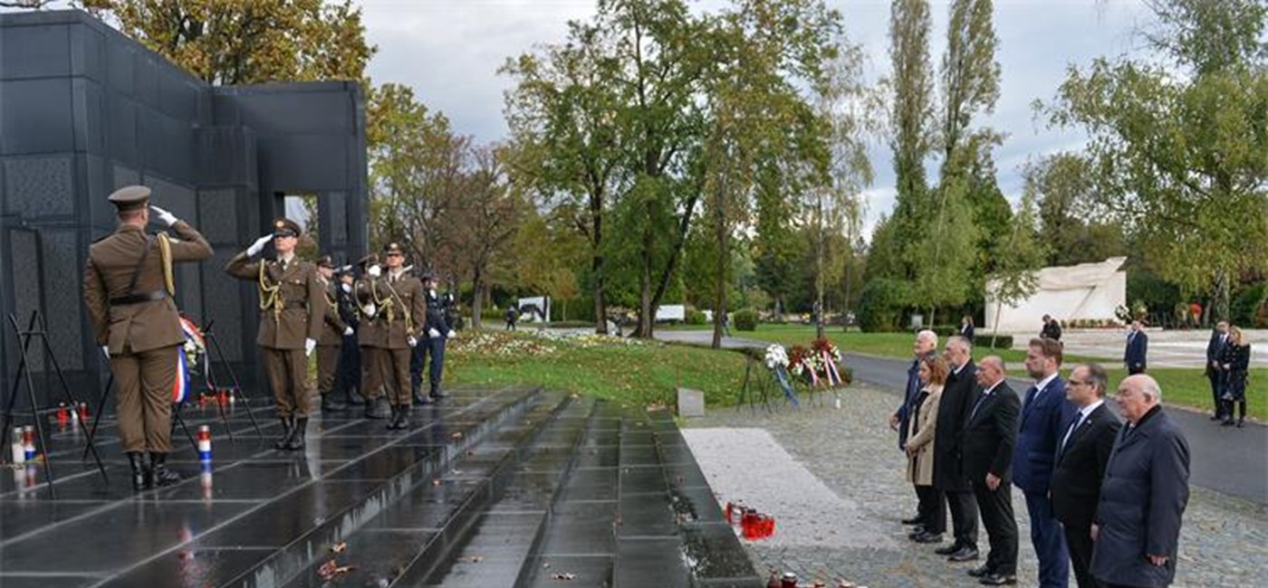 Vlada obilježila blagdan Svih svetih